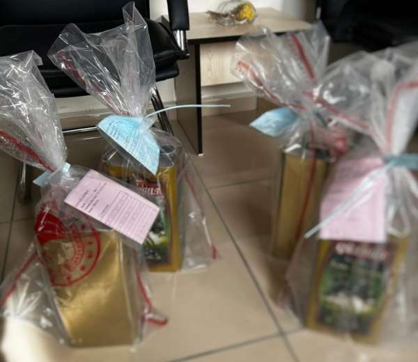 Piyasaya 'natürel sızma zeytinyağı' diye sürülen 2 bin litre yağ hileli çıktı