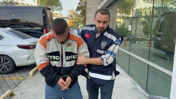Samsun'da uyuşturucu hapla yakalanan şahıs adliyeye sevk edildi