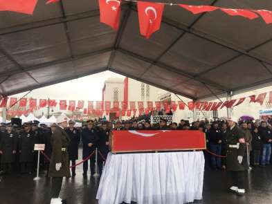 Kuzey Irak'ta şehit düşen Mücahit Ülgen son yolculuğuna uğurlanıyor