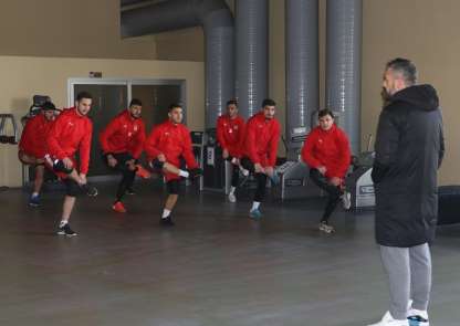 Manisaspor hazırlıklarına kuvvet testiyle devam etti