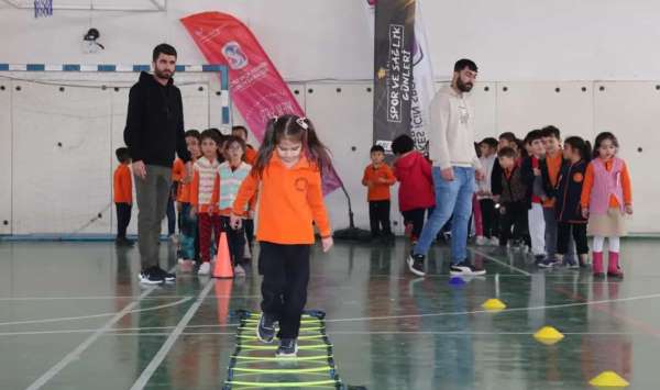 Karaman'da 'Eğlenceli Çocuk Atletizm Oyunları' devam ediyor