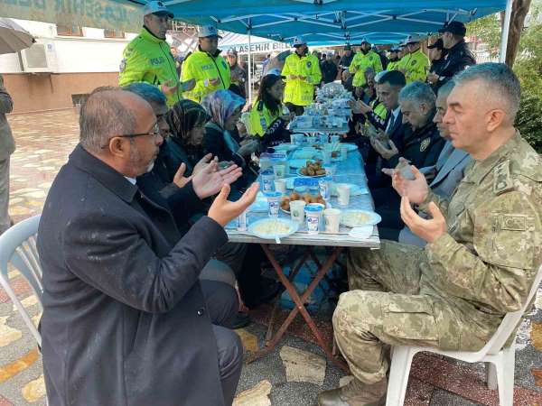 Alaşehir'de şehit olan 2 polis memuru unutulmadı
