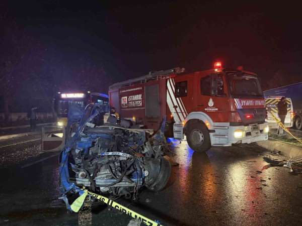 Başakşehir'de kontrolden çıkan beton mikseri zincirleme kazaya neden oldu: 2 ölü, 6 yaralı