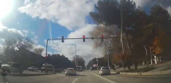 Elazığ'da hatalı şerit değiştirme kazaya neden oldu