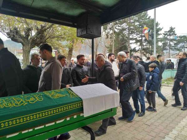 Motosiklet kazasında hayatını kaybeden genç son yolculuğuna uğurlandı