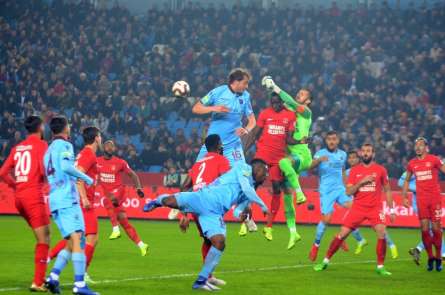 Ziraat Türkiye Kupası : Trabzonspor: 0 - Umraniyespor: 0 (İlk yarı) 
