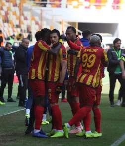 E.Yeni Malatyaspor'u Aleksic sırtlıyor