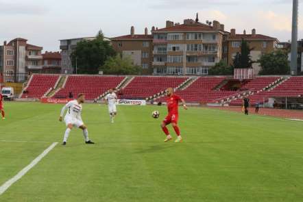 Spor Toto 1. Lig: Balıkesirspor Baltok: 0 - Gazişehir Gaziantep: 1 (İlk yarı son