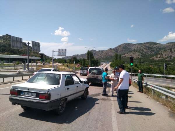 Amasya'da trafik kazası: 2 yaralı 
