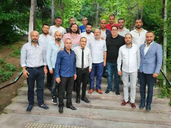 Belediye Kütahyaspor, tribün liderleri ve taraftar grup temsilcileriyle görüştü 