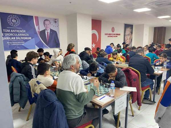 Elazığ'da satranç turnuvası sona erdi