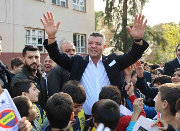 Sadettin Saran: 'Fenerbahçe'yi bu sene şampiyon yaparak birçok çocuğumuzu Fenerbahçeli yapacağız'