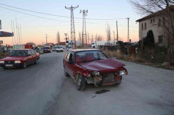 Afyonkarahisar'da zincirleme trafik kazası: 10 yaralı