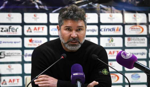 Hakan Kutlu: '1. Lig'de maç yöneten hakem, Şampiyonlar Ligi'nde maç yöneten hakemin kararına uymuyor'