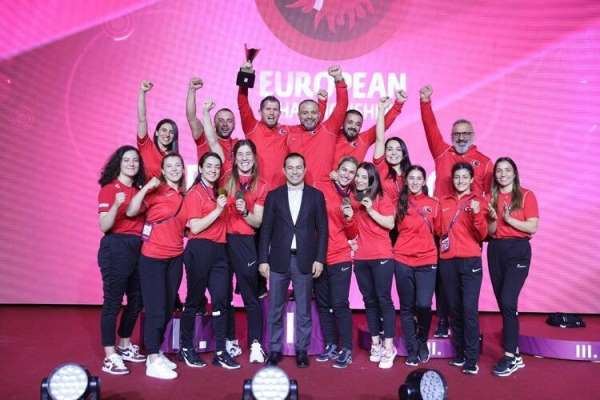 Akademisyen ve öğrencilerine Avrupa Güreş Şampiyonası'nda milli görev - Edirne haber