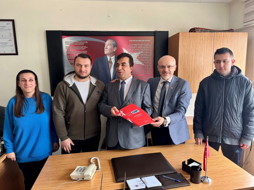 CHP Milletvekili Aday Adayı Özdağ, vatandaşın taleplerini not aldı!