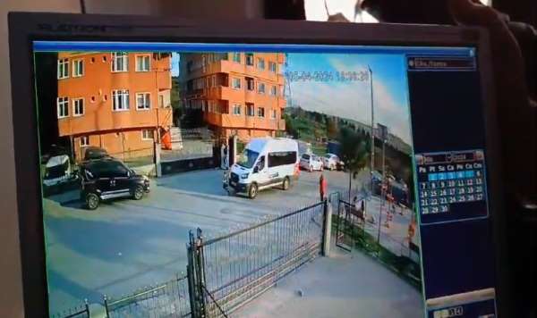 Arnavutköy'de feci kaza kamerada: Servis minibüsü, 7 yaşındaki çocuğu ezdi
