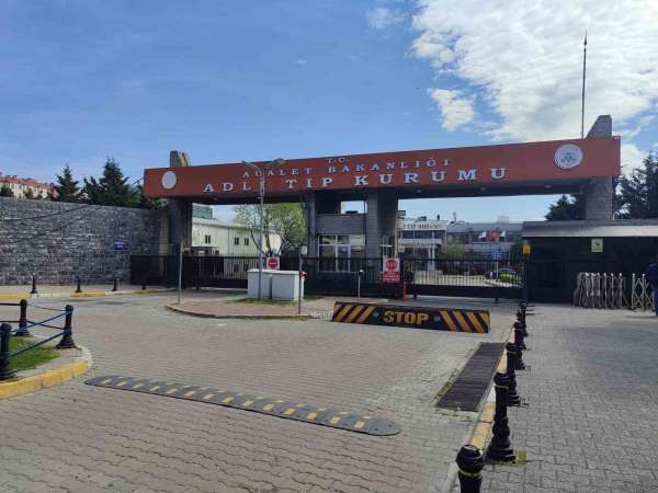 Pendik'teki feci kazada hayatını kaybeden 4 kişinin cenazesi Adli Tıp Kurumundan alındı