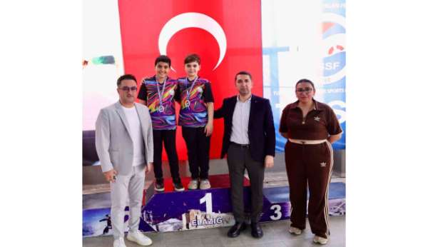 Yüzmede Elazığ'a 19 madalya