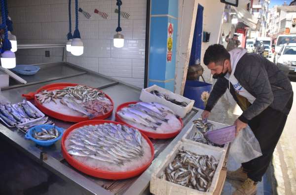 Sinop'ta kısıtlamada balık satışları sıfıra indi