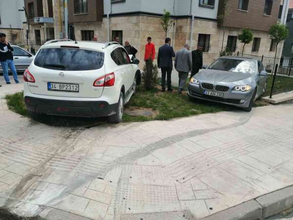 MHP Elazığ Milletvekili adayı Işıkver trafik kazasında yaralandı