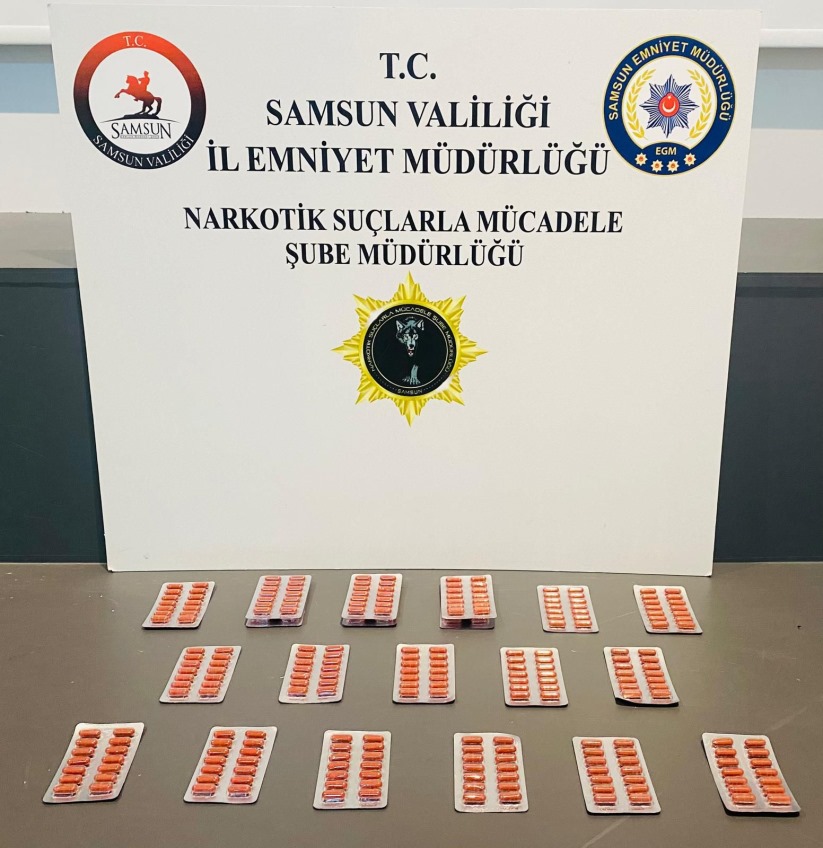 Samsun'da Uyuşturucu Operasyonu: Binlerce Hap ve Ruhsatsız Tüfek Ele Geçirildi