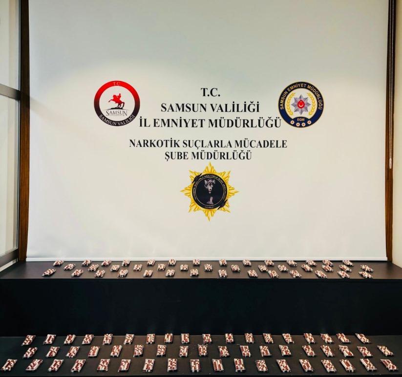 Samsun'da Uyuşturucu Operasyonu: Binlerce Hap ve Ruhsatsız Tüfek Ele Geçirildi