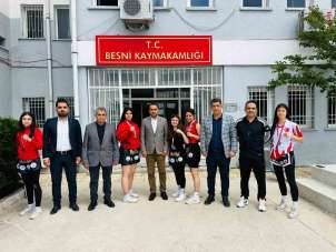 Şampiyon sporculardan Kaymakam Partal'a ziyaret