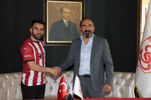 Murat Paluli resmen Sivasspor'da