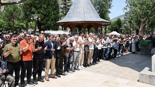 Amasya'da eski gazeteci Necati Apaydın hayatını kaybetti