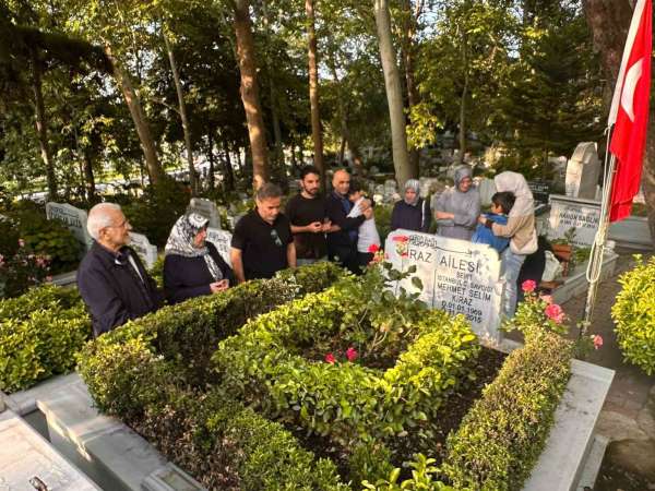 Şehit Savcı Mehmet Selim Kiraz'ın kabrini ziyaret eden baba Hakkı Kiraz: 'Buraya her geldiğimizde biz 31 Mart'