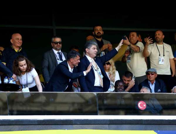 Paolo Maldini, Fenerbahçe kongresinde