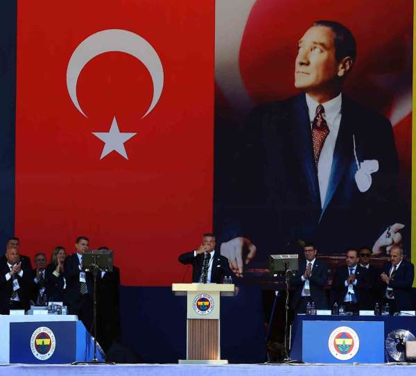Sadettin Saran: 'Bugün buradan alnım ak başım dik şekilde ayrılıyorum'