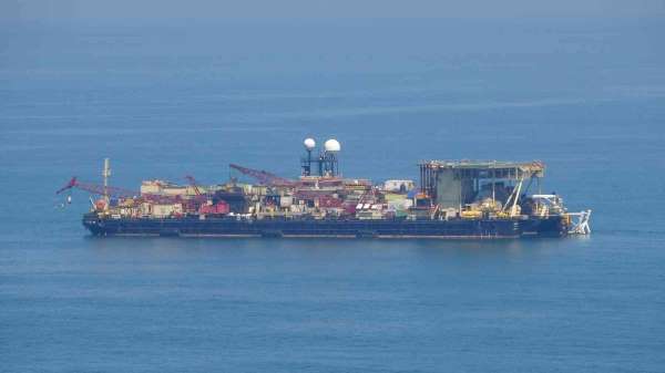 325 metrelik dev 'Castorone' gemi Zonguldak'a ulaştı