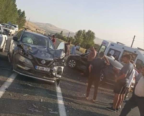 Elazığ'da trafik kazası: 2'si ağır 8 yaralı