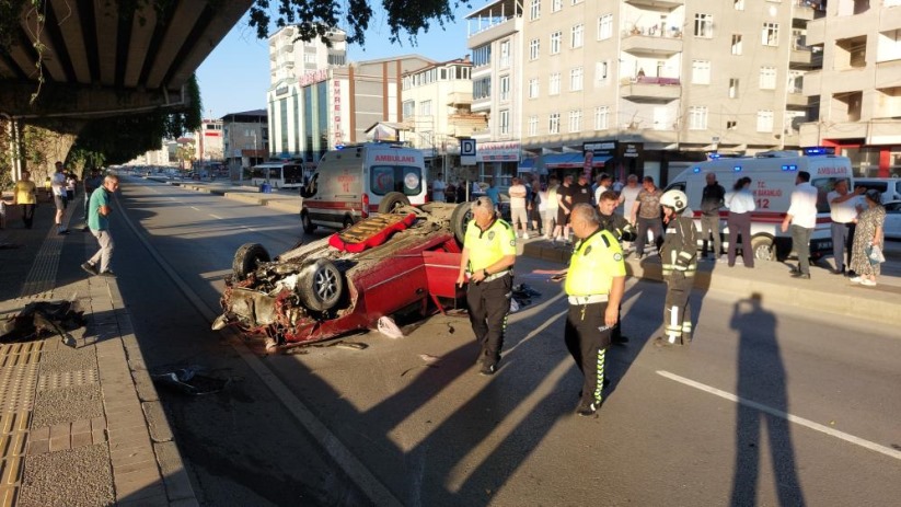 Samsun'da düğün konvoyunda kaza: 4 yaralı