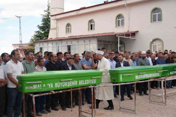 Malatya'da kazada hayatını kaybeden 3 kişilik aile toprağa verildi