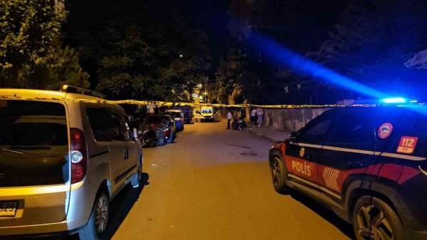 Sultangazi'de çalıntı motosikletle silahlı saldırı: 1 ağır yaralı