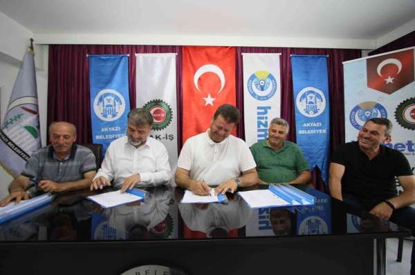 Akyazı Belediyesi'nde sözleşme sevinci - Sakarya haber