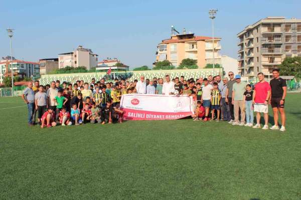 Salihli'de kardeşlik futbol turnuvası heyecanı - Manisa haber