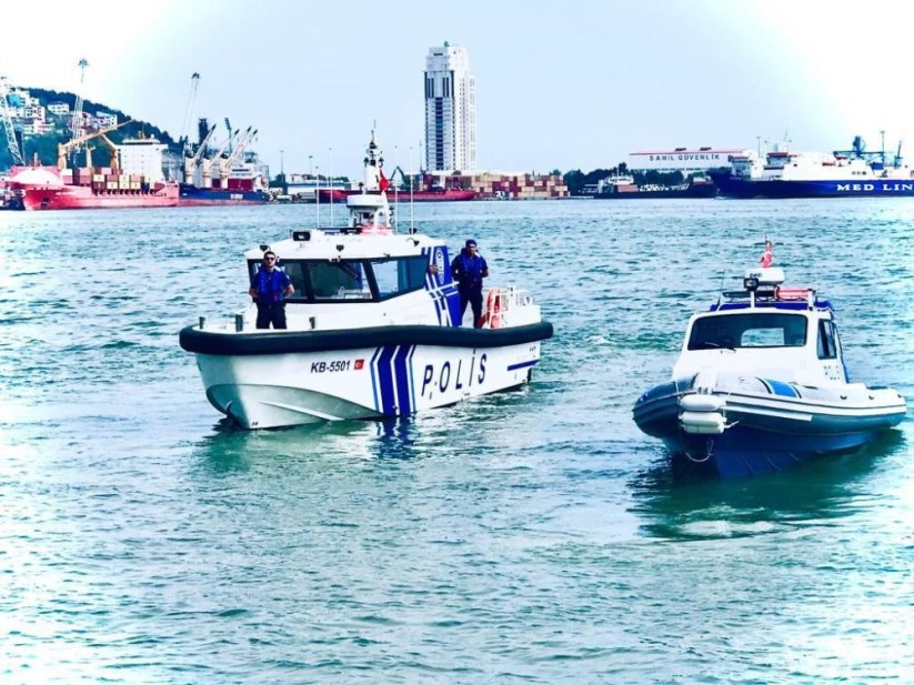 Samsun'da deniz polisi kaçak salyangoz ve midye avcılarına göz açtırmıyor