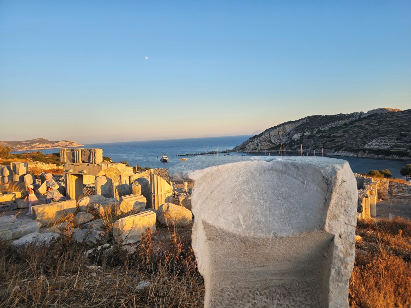 Knidos'ta Bir An, Binlerce Yılın Sesi: Ben Kimim - 1