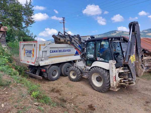 Canik'te merkez ve kırsalda yol çalışması