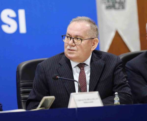 Eski bakan ve başkan Mustafa Demir hayatını kaybetti