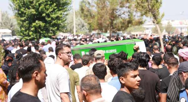 Kazada ölen 4 tarım işçisi Şanlıurfa'da defnedildi