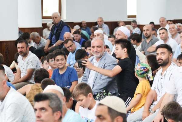 Canik'te camiler çocuklarla doldu taştı
