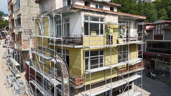 Ordu'da ilçelerin çehresi değişiyor: Gölköy'de 70 binanın cephesi yenilenecek