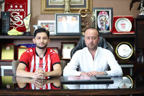Sivasspor'da 4 imza birden