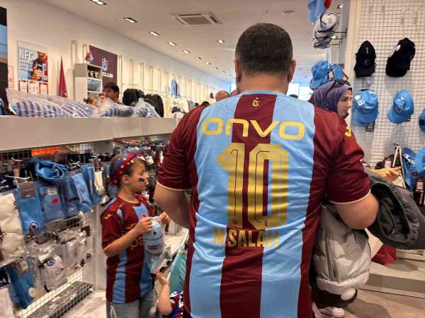 Trabzon'da Muhammed Salah forması çılgınlığı devam ediyor