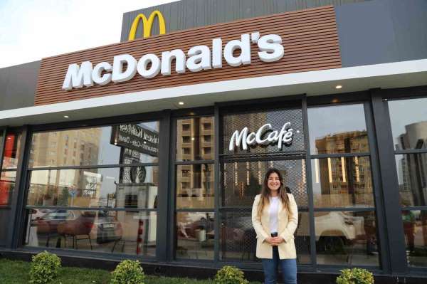 McDonald's, Hollywood filmlerindeki sahnelerini derledi